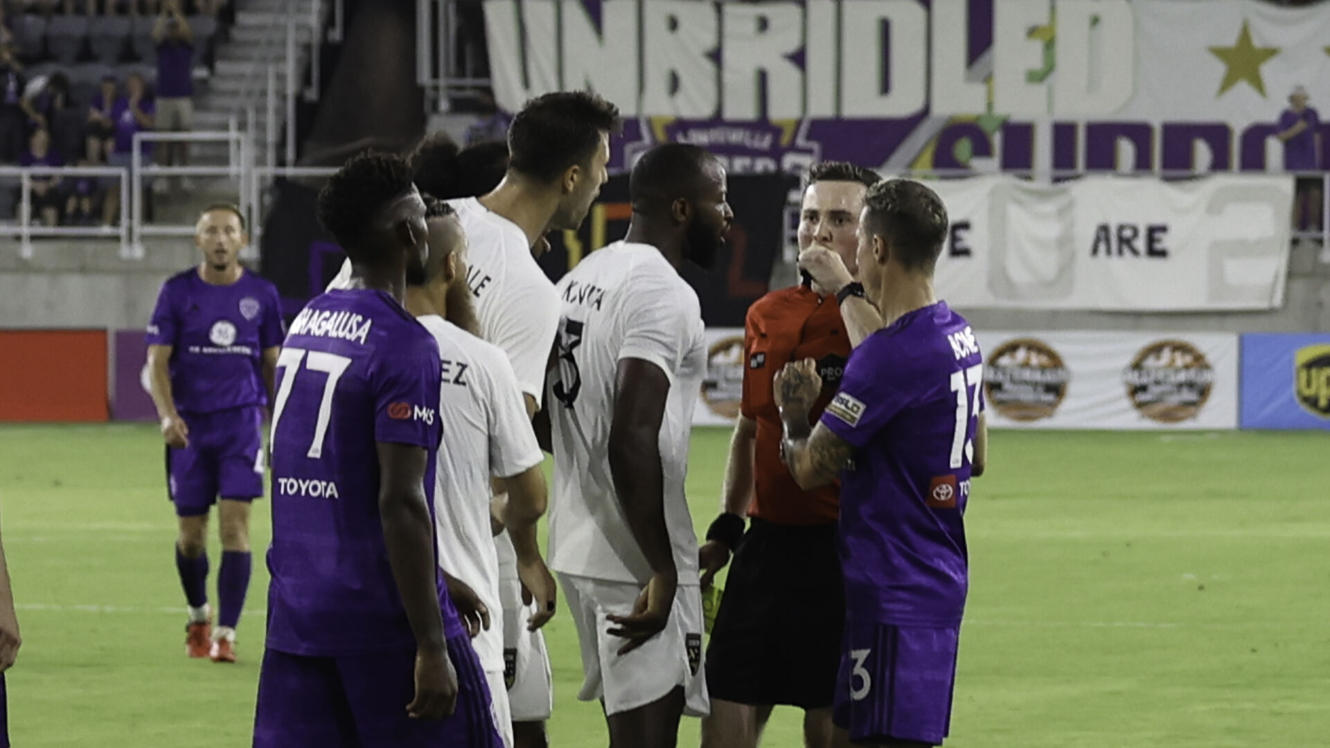 Jugadores del LouCity FC